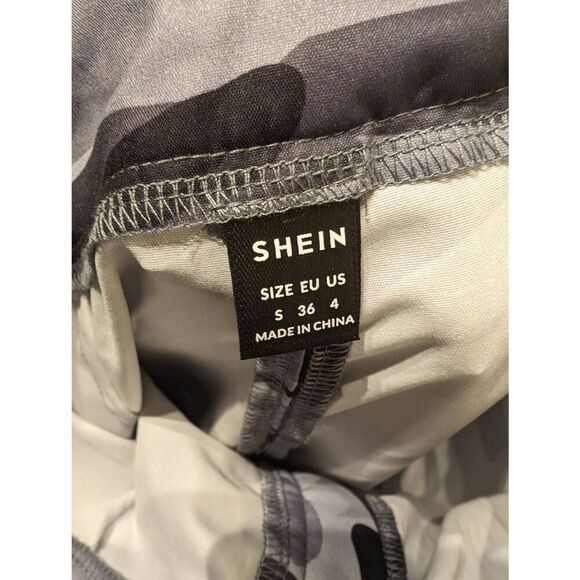 Shein high-rise cargo camo loose fit pants small * - Picture 4 of 4